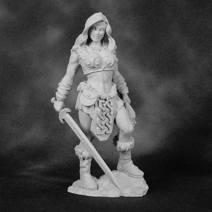 Tara the Blade Mistress 75mm