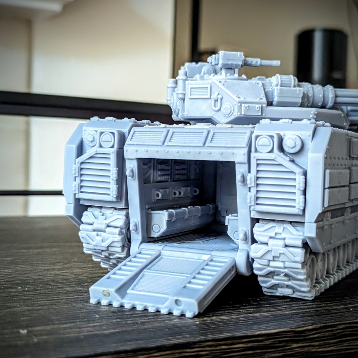 3D Printable Jörmungandr-Pattern Armored Fighting Vehicle by