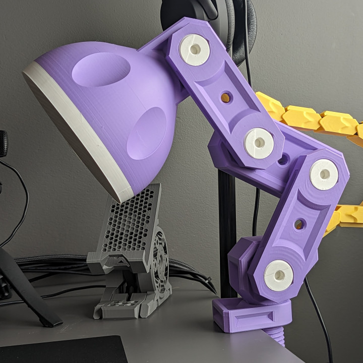 3D Printable Moonbeam Lamp (plus upgrades!) by Clockspring