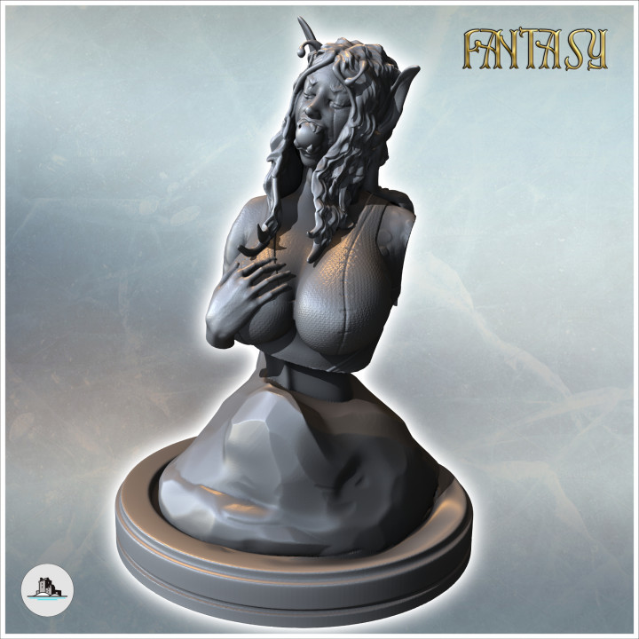 Bust of a crouching female creature with long hair and antennae (16) - Medieval Fantasy Magic Feudal Old Archaic Saga 28mm 15mm image