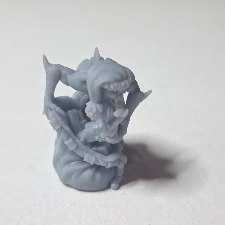 Santa Ghoul Miniature (32mm)