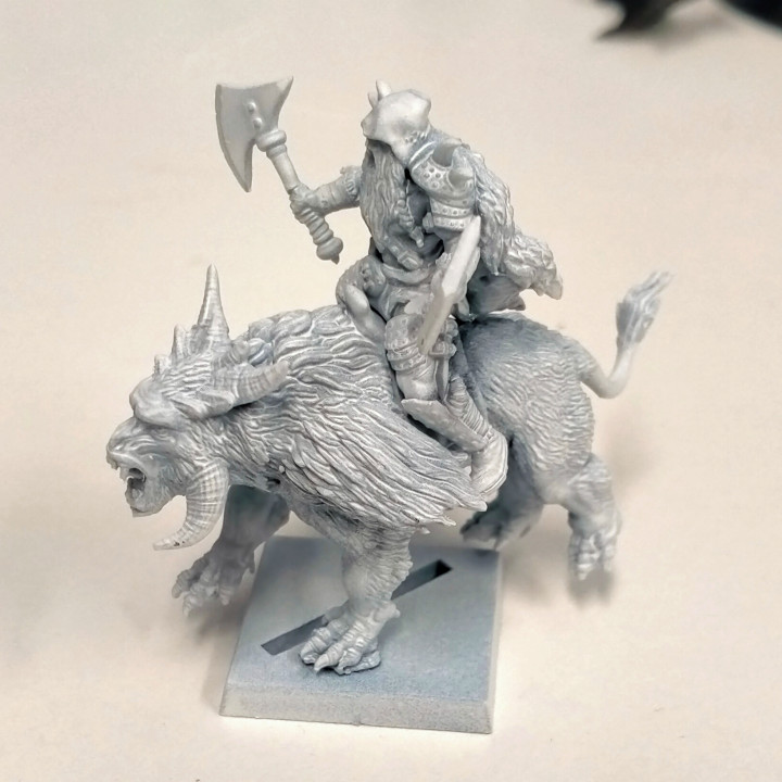 Nbrbn01: Northern Barbarian mounted on warbeest (pre-supported) image