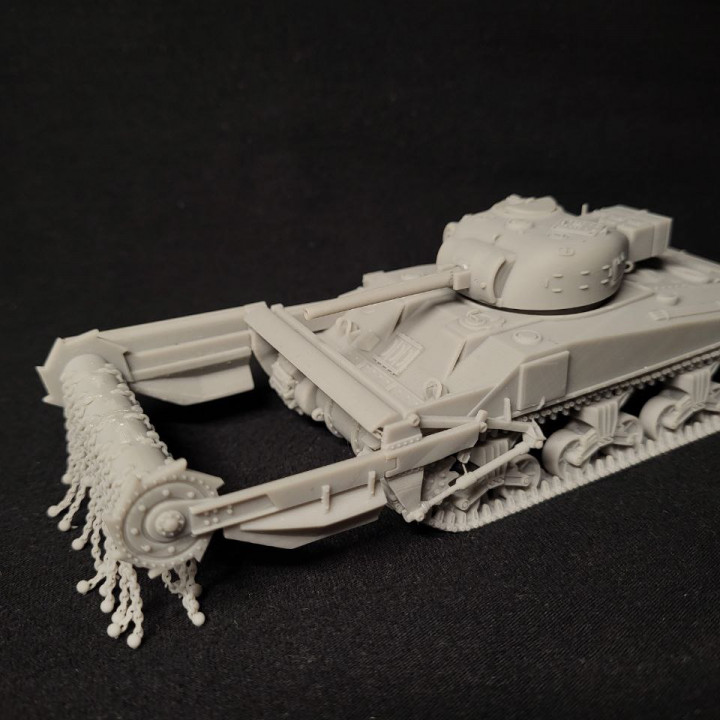 Sherman M4A4 Crab (US, WW2)'s Cover