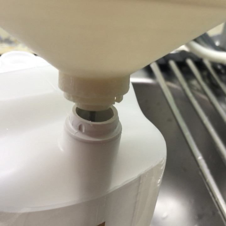 self-lock funnel for Miele UltraPhase detergents refilling image