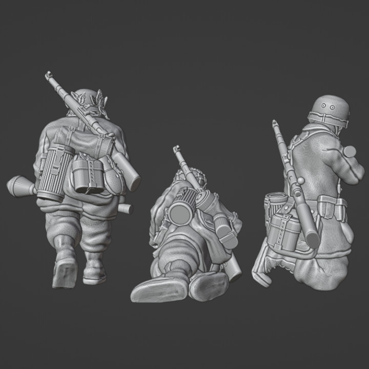 28mm German Fallschirmjager Panzerfaust team 2 image