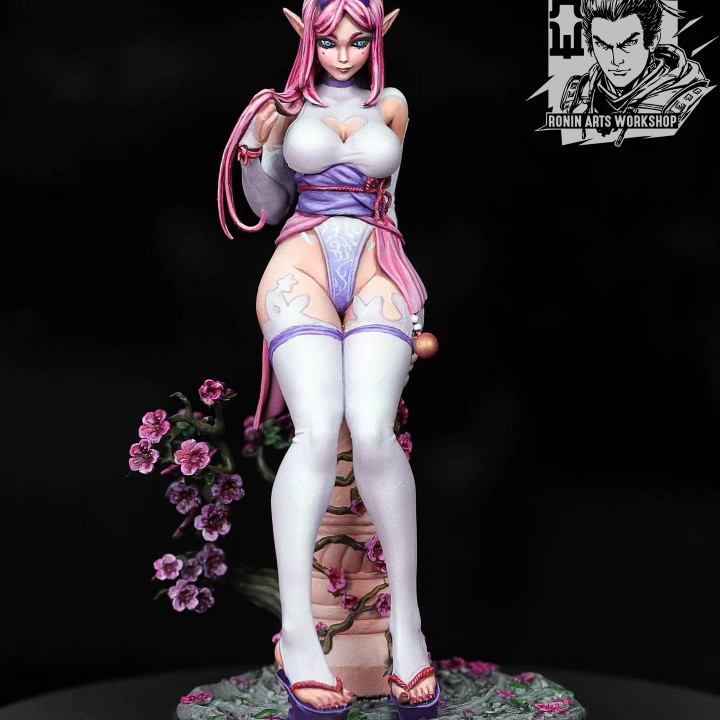 Hanny Bunny - 75mm and 120mm Pin-Up Figure image