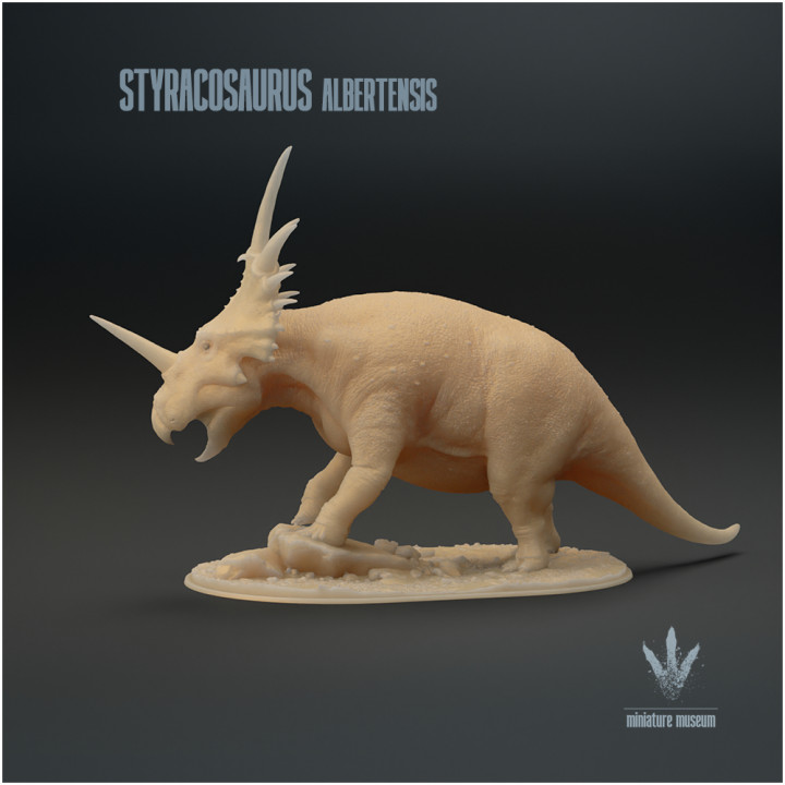 Styracosaurus albertensis : Climbing image