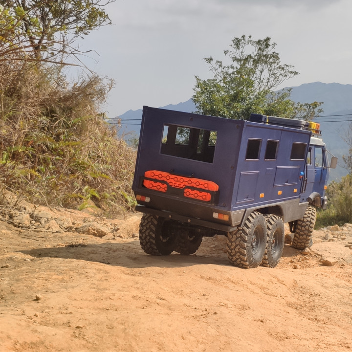 Crawler G90 6x6 Expedition Suite - 1/10 RC body image