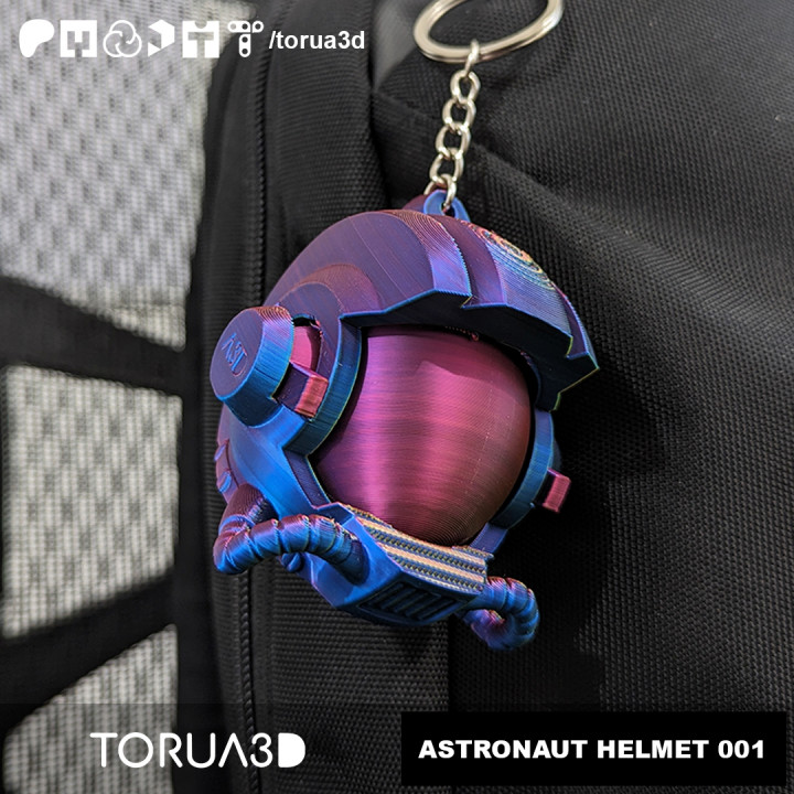Astronaut Helmet keychain 001 - Print in place - STL file image