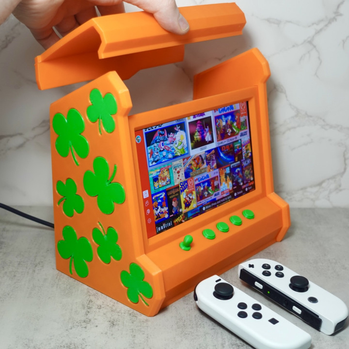 Nintendo Switch Retro Arcade Display *Saint Patrick's Day Edition* image