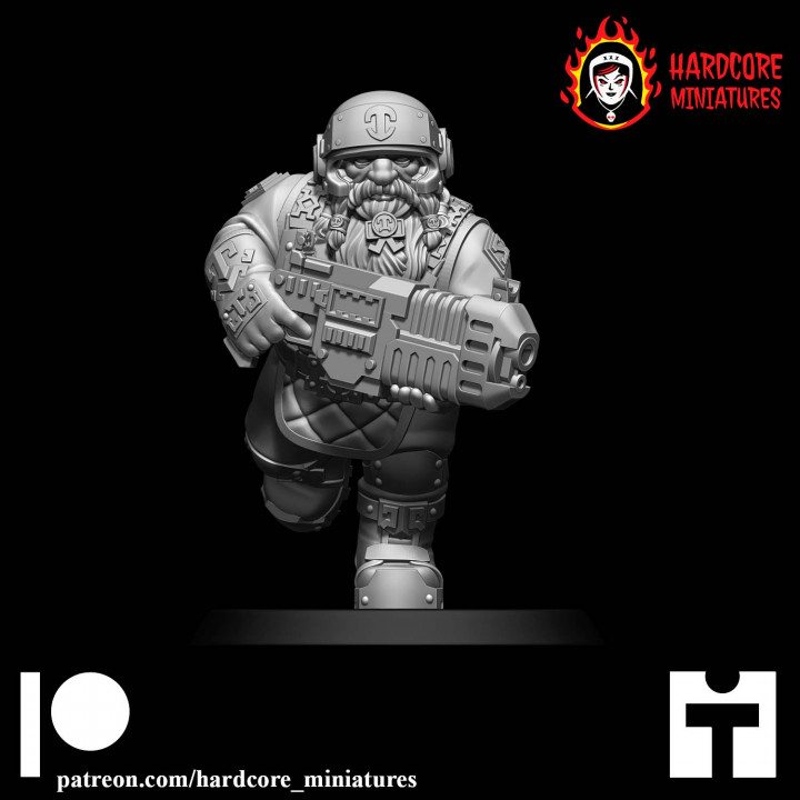 Veteran Dwarf with Special Weapons Running image