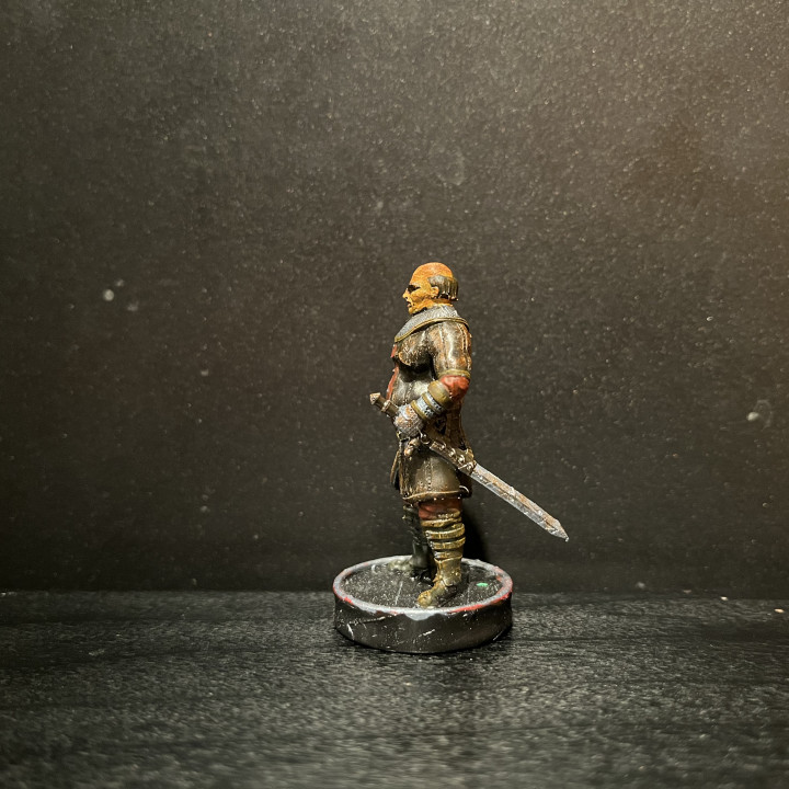 Mercenary Swordsman Crook - 32mm image