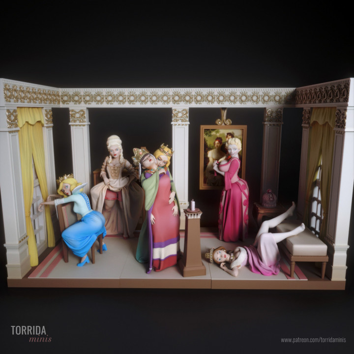 Adorable Queens doll house