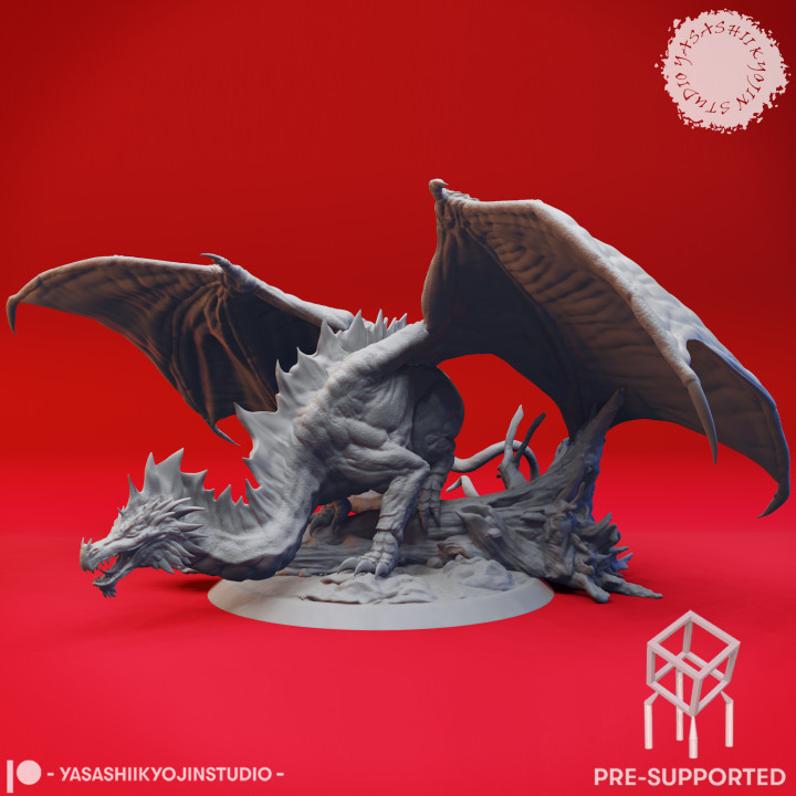 Adult Green Dragon - Tabletop Miniature (Pre-Supported) image