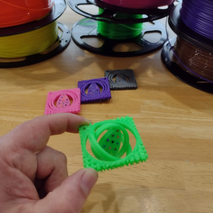 Easter Egg Gimbal Keychain