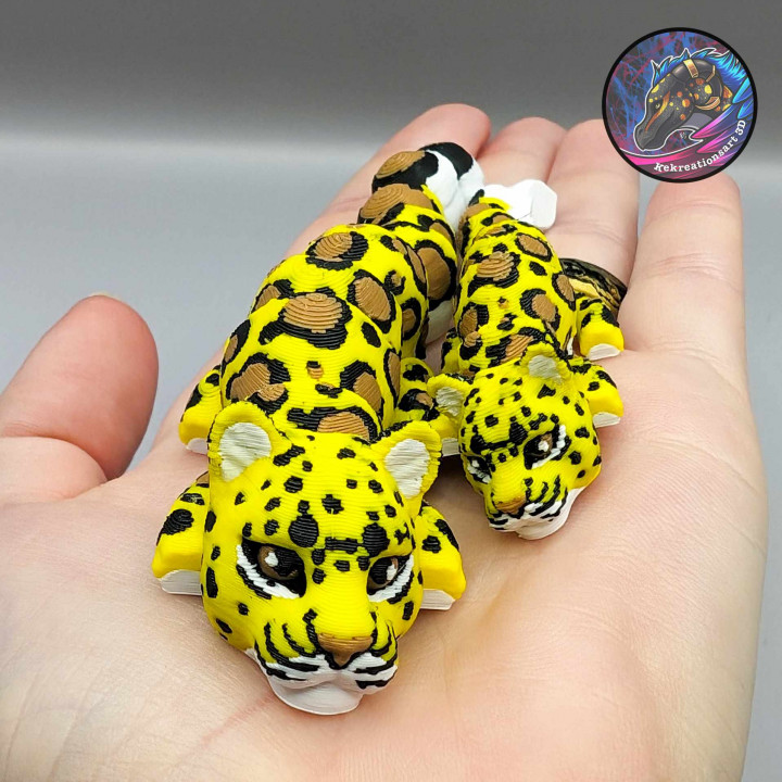 Flexi Baby Leopard Keychain, Panther