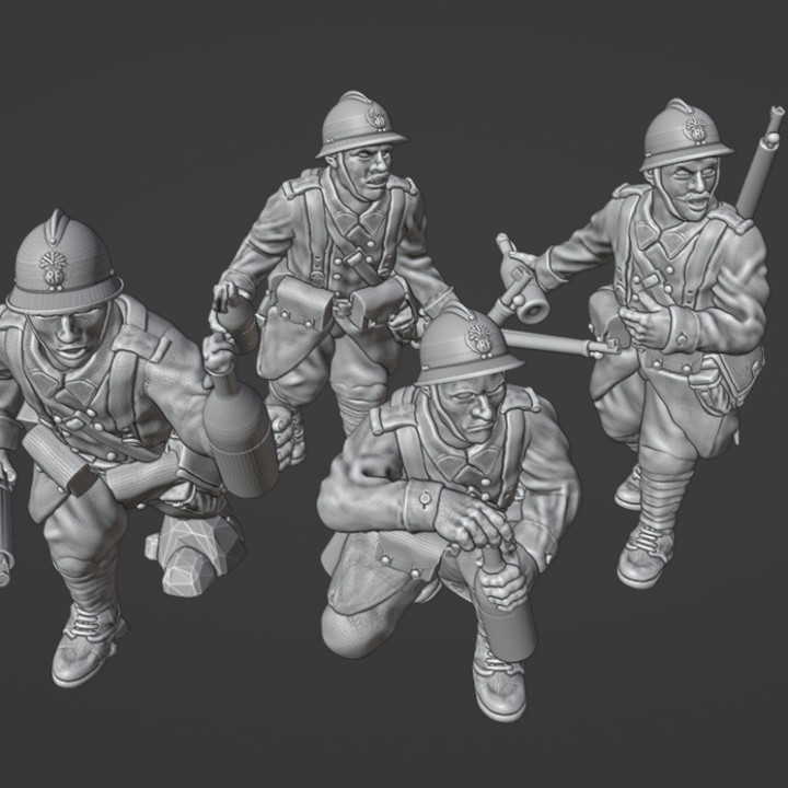 28mm French soldiers using incendiary bottles image
