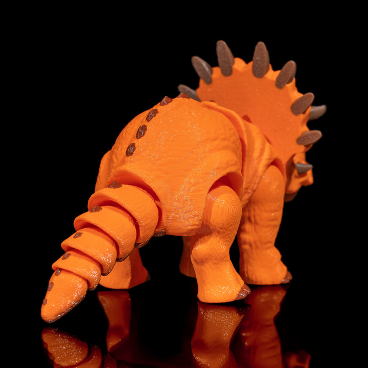 3D Printable Articulated Triceratops by Stlflix