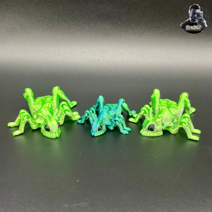 Tiny Grasshopper - Articulated - No Supports - Print in Place - Flexi image