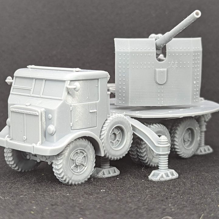 Breda 52 with 90/53 Self-Propelled Gun (Italy, WW2)
