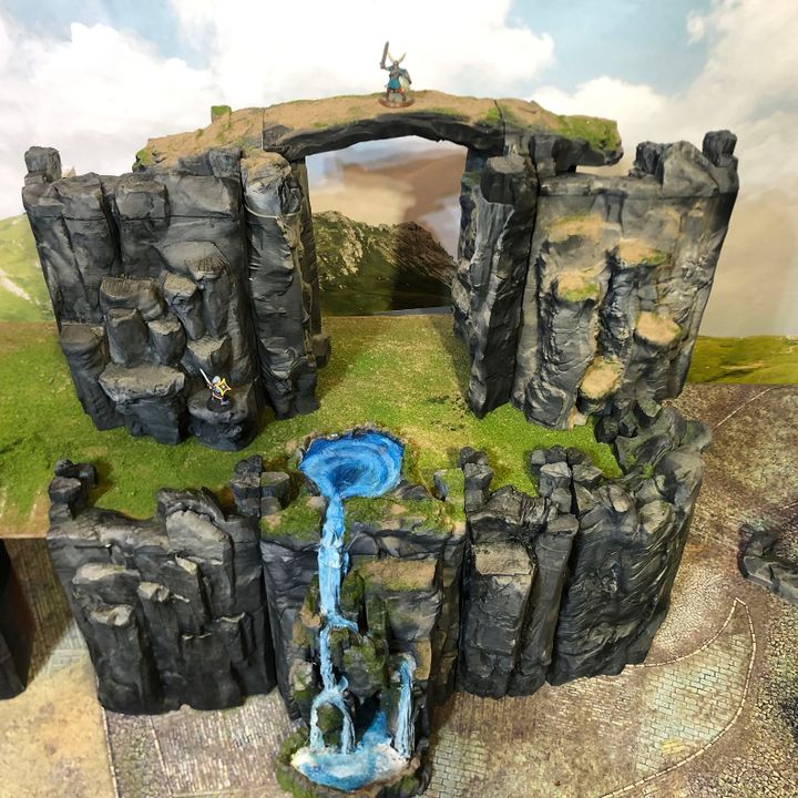 Vale of Mystery: 8 Cliff Expansion Sets image