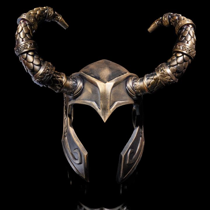 3D Printable Loki’s Helmet by Stlflix