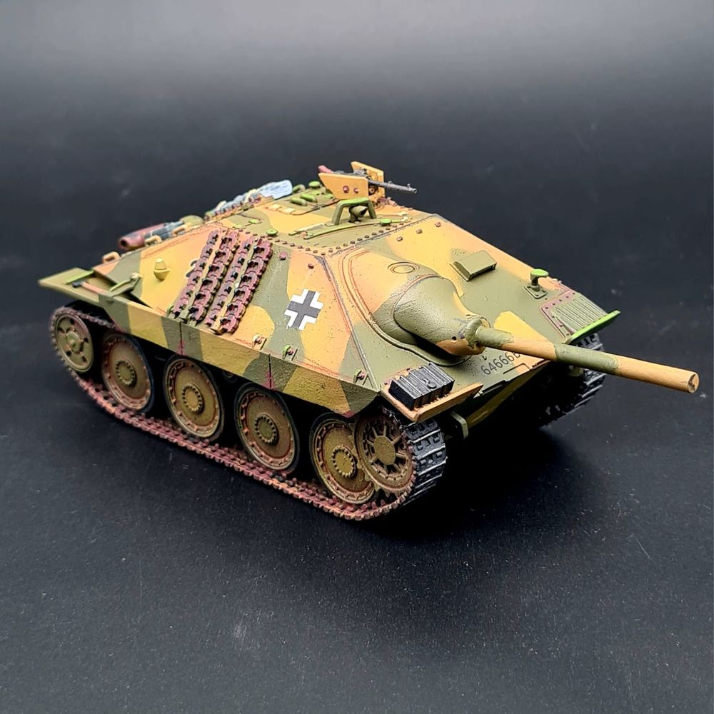 Descargar Jagdpanzer 38(t) (Hetzer) (Sd.Kfz.138/2) + 3 Tankmen (Germany,  WW2) de Wargame3d, image size:1000x1000