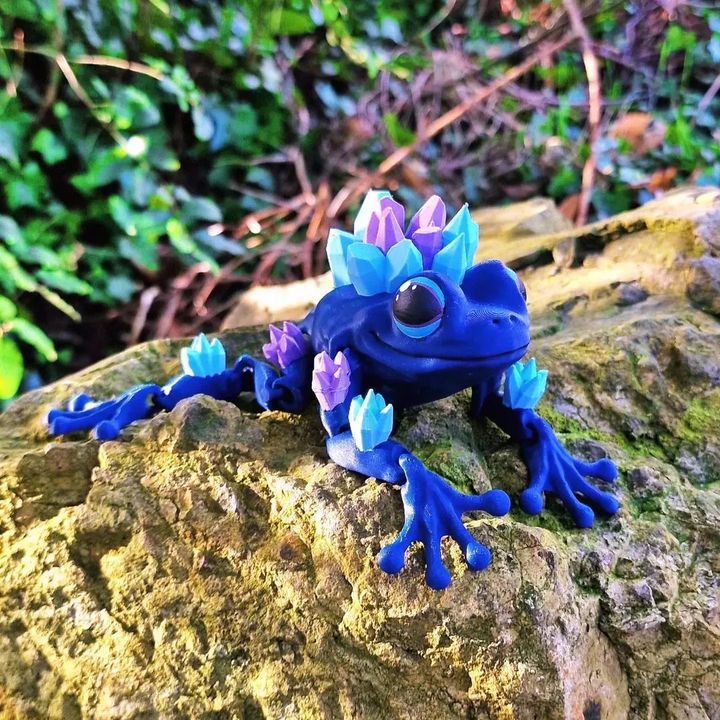 3D Printable CRYSTAL FROG ARTICULATION by Mels 3D Labs