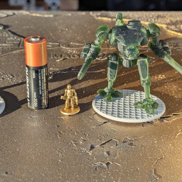 3D Printable FREE-15mm Basic Raptor (1/100th Scale) by John Bear Ross